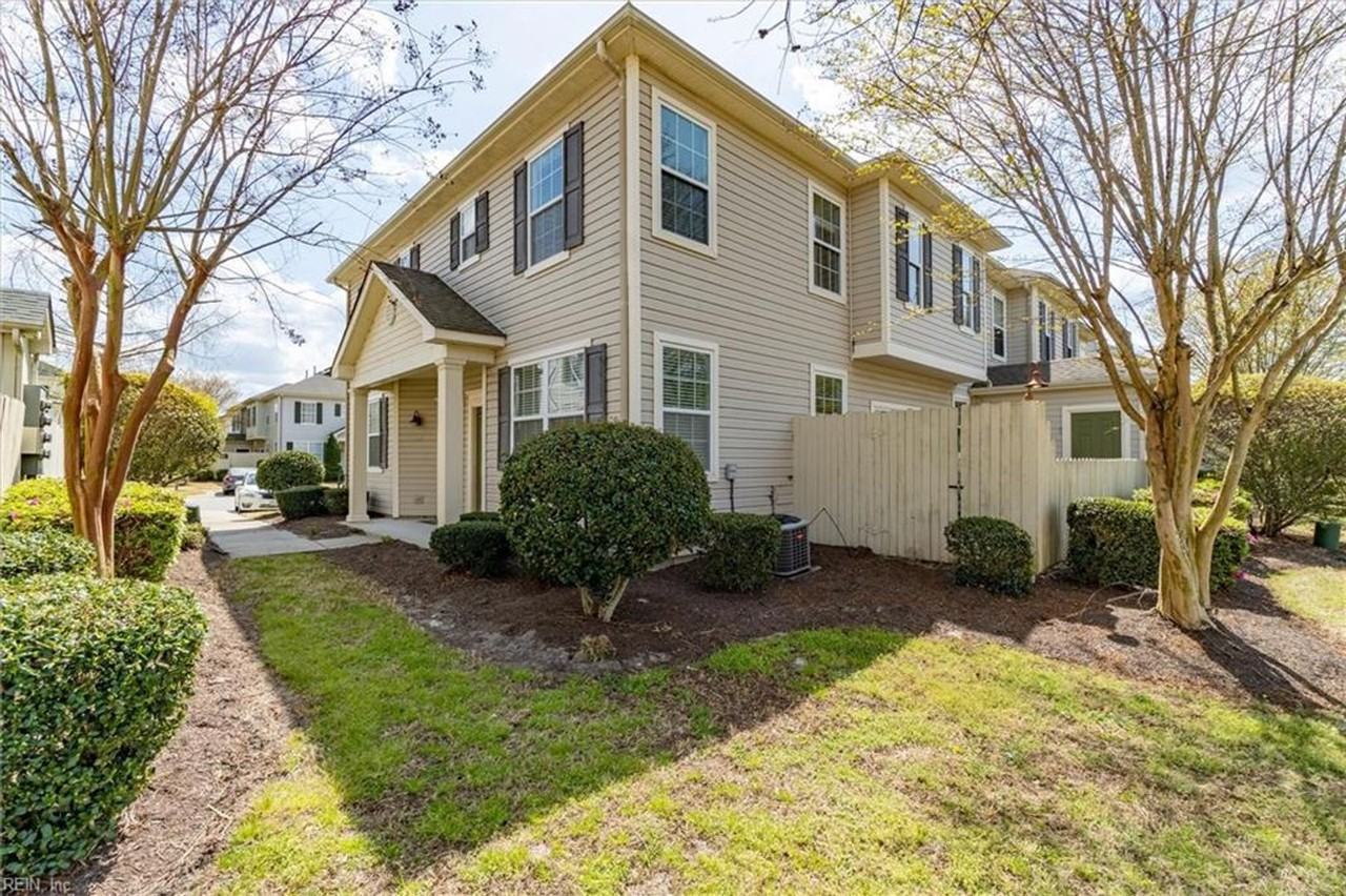1543 Hambledon Loop - Photo 2 of 30