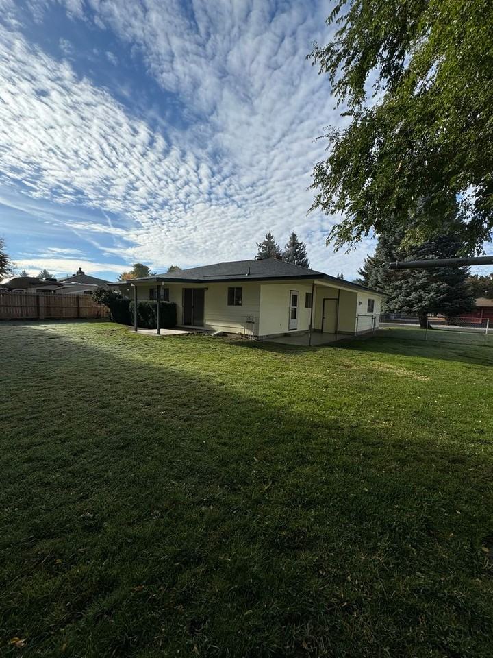 4337 Lombard Dr - Photo 6 of 26