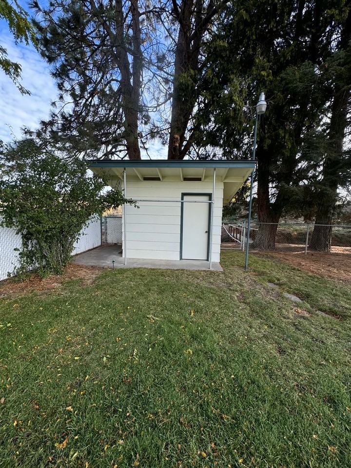4337 Lombard Dr - Photo 7 of 26