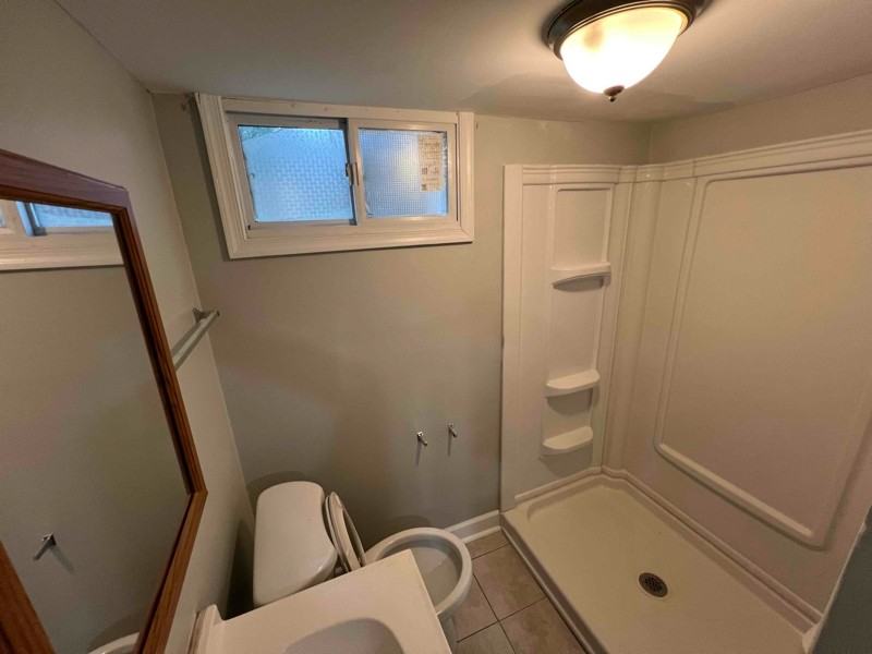 8110 Loch Raven Blvd - Photo 4 of 7