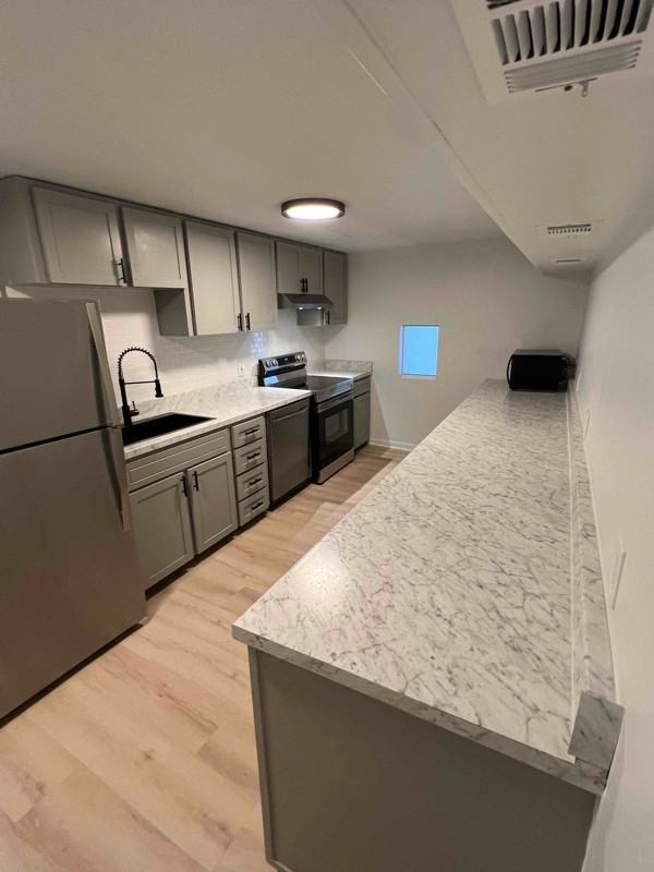 531 Ditmar Street #B - Photo 2 of 13