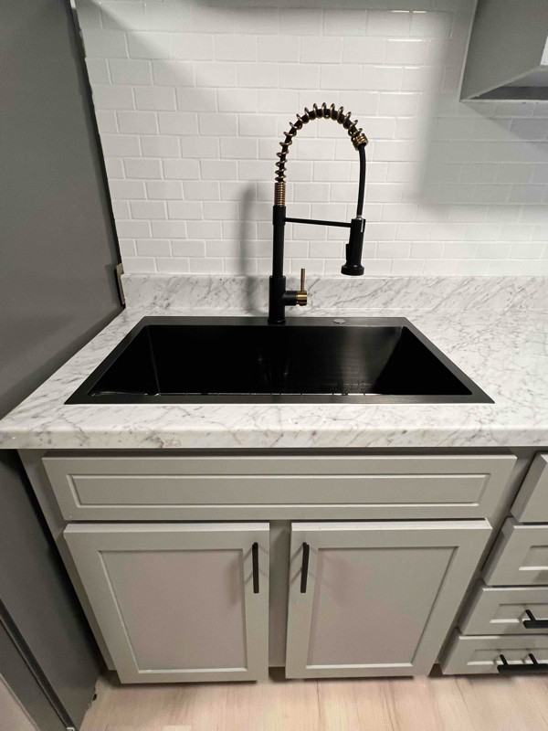 531 Ditmar Street #B - Photo 4 of 13