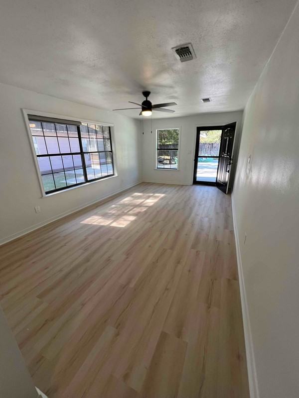 531 Ditmar Street #B - Photo 7 of 13