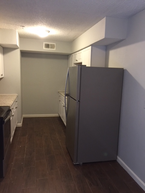 511 South Main Street - Photo 2 of 22