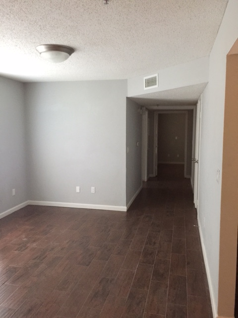 511 South Main Street - Photo 3 of 22