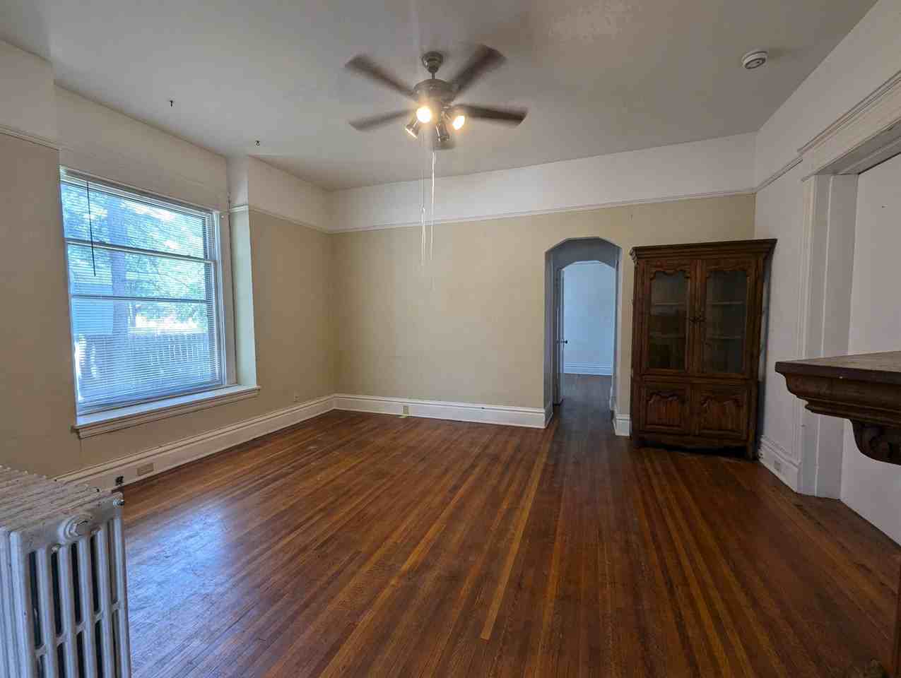 1112 North Main Street - Photo 3 of 9