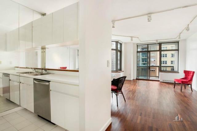 188 East 64th Street - Photo 2 of 7