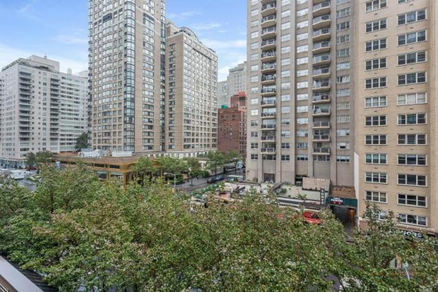 188 East 64th Street - Photo 7 of 7