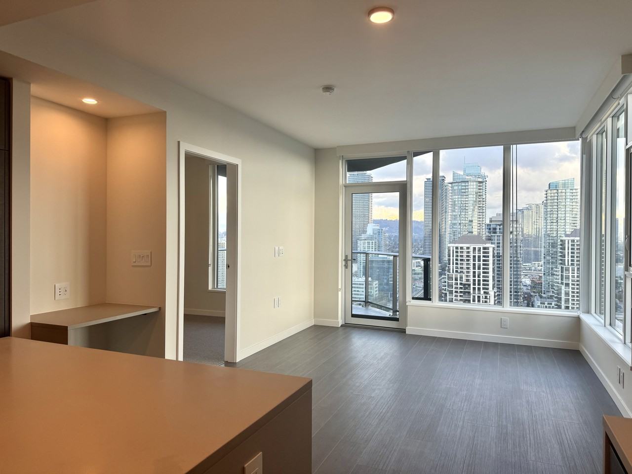 Gilmore Ave & Lougheed Hwy. #3010 - Photo 7 of 26