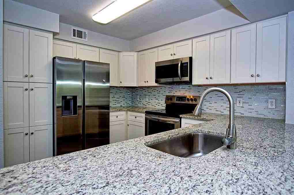 2401 Antigua Cir - Photo 3 of 6