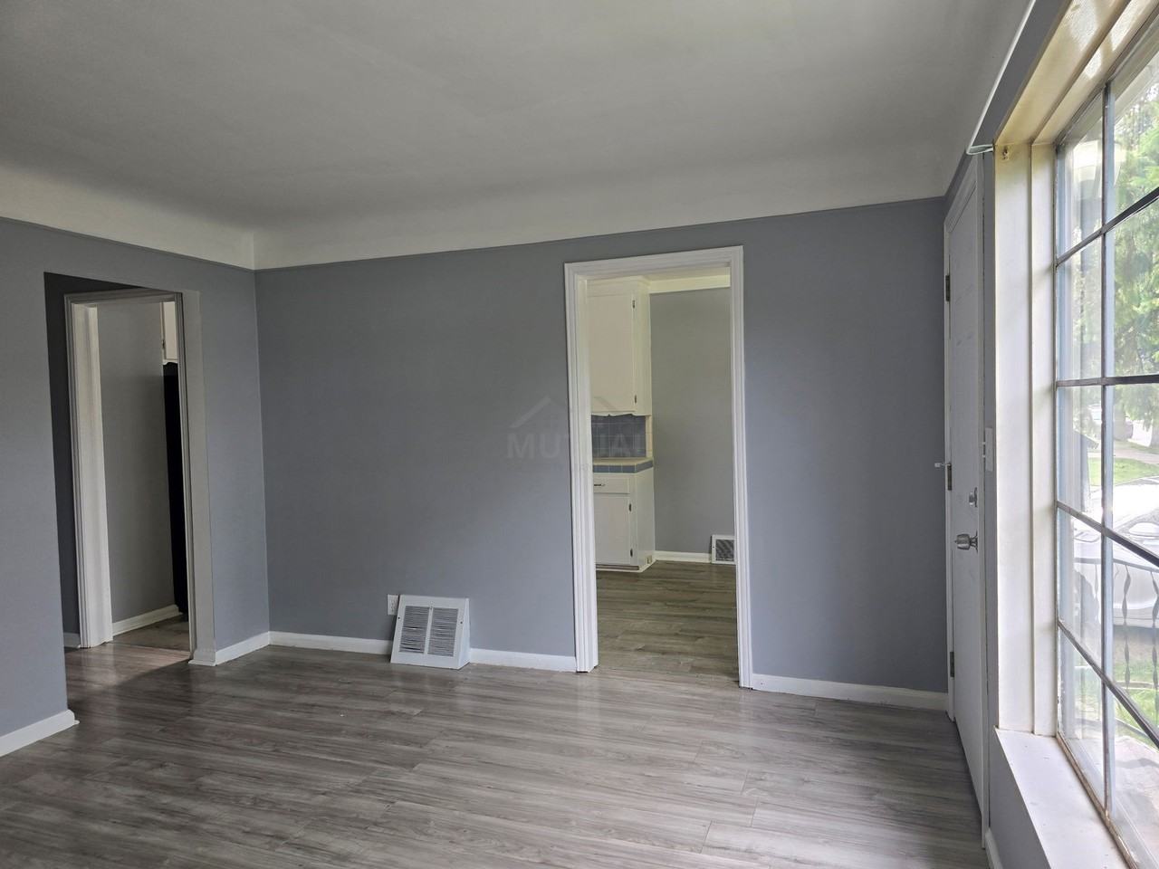 14734 Cicotte Ave - Photo 2 of 8