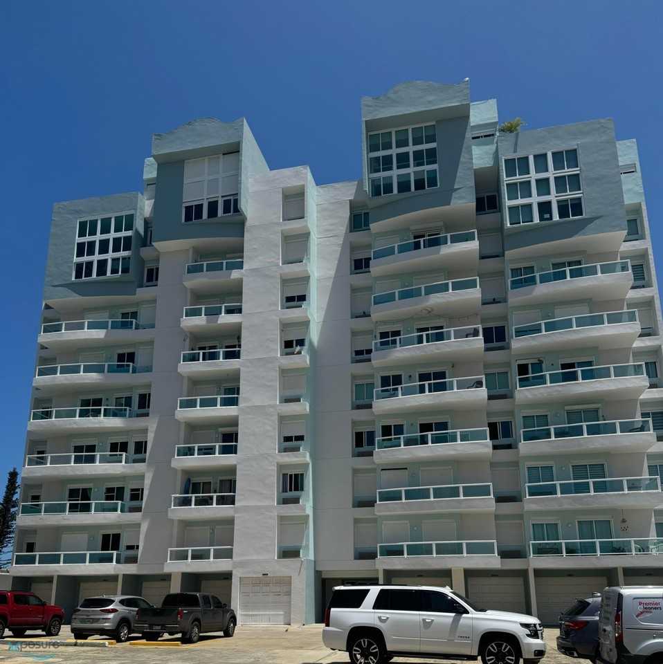 2 CALLE FERNANDEZ GARCIA COND DOLPHIN TOWER AT EAST LUQUILLO PR 00773