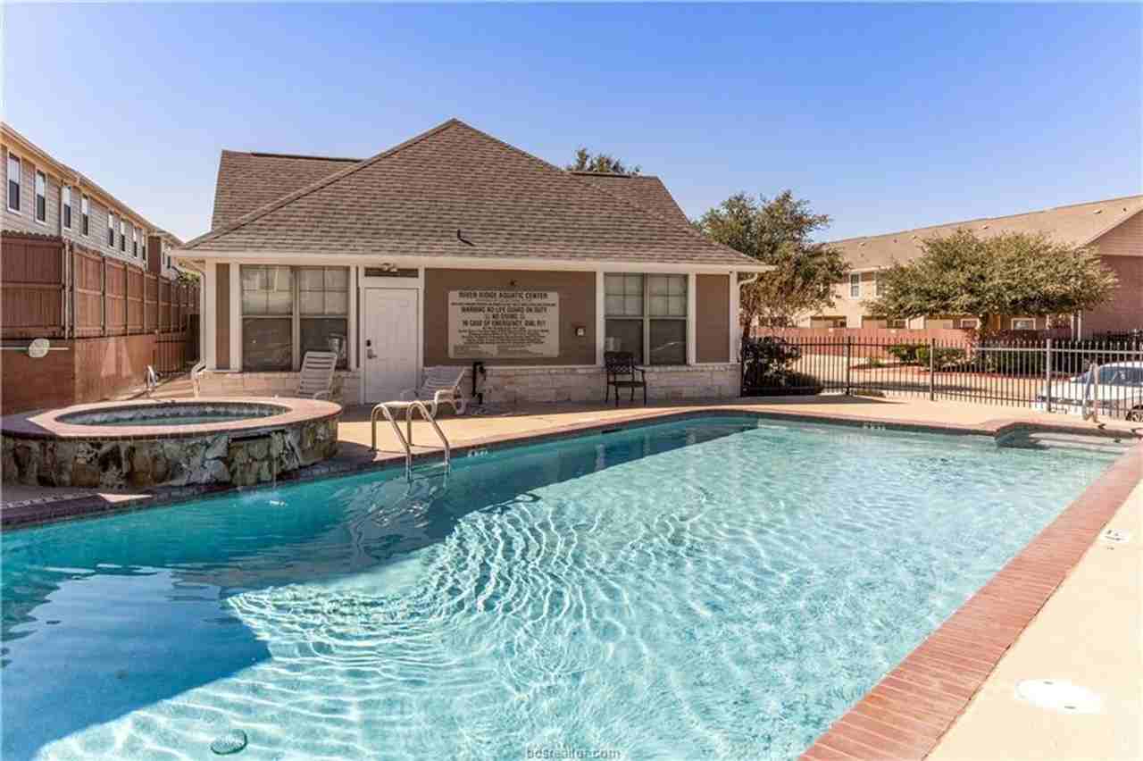 1000 Spring Loop #1803 - Photo 3 of 5