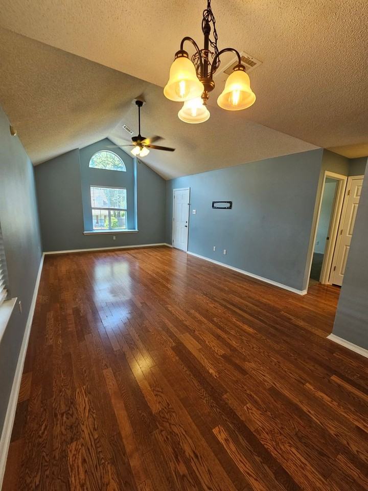 1301 Copper Creek Dr - Photo 3 of 23