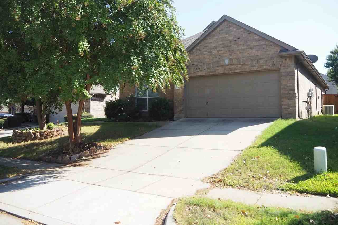 1918 Ainsley Ct - Photo 3 of 26