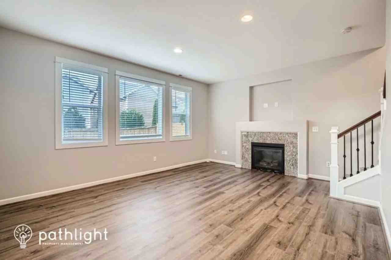 19332 91st Ave E - Photo 2 of 20