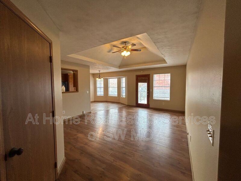 1260 Vintage Ln - Photo 6 of 7
