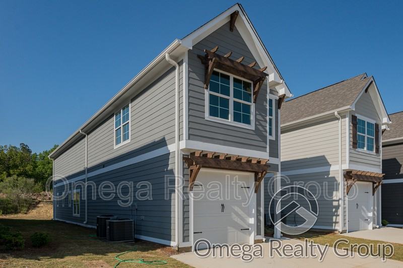 196 Creek Run Way - Photo 2 of 40