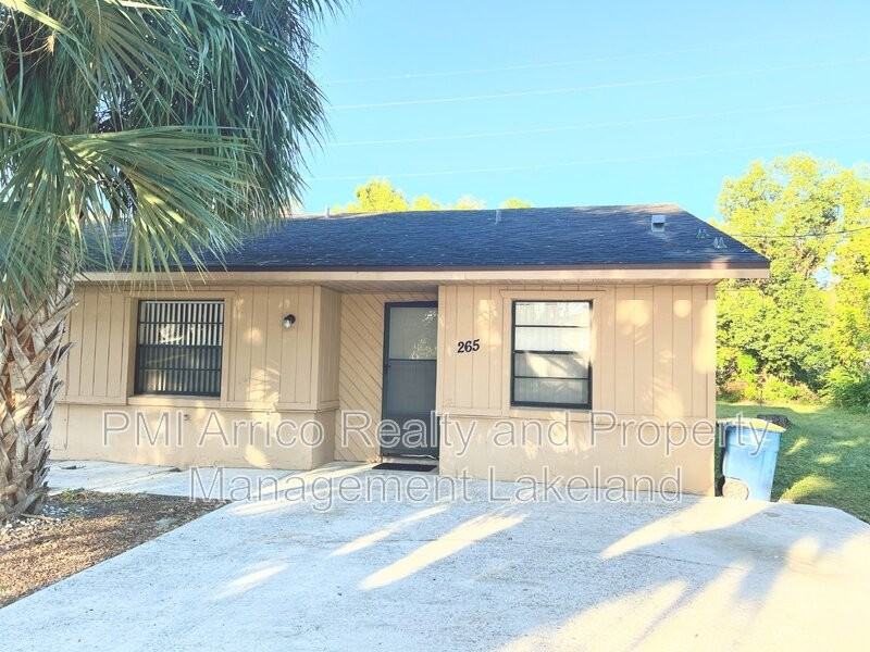 265 Fleetwood Ave - Photo 3 of 17