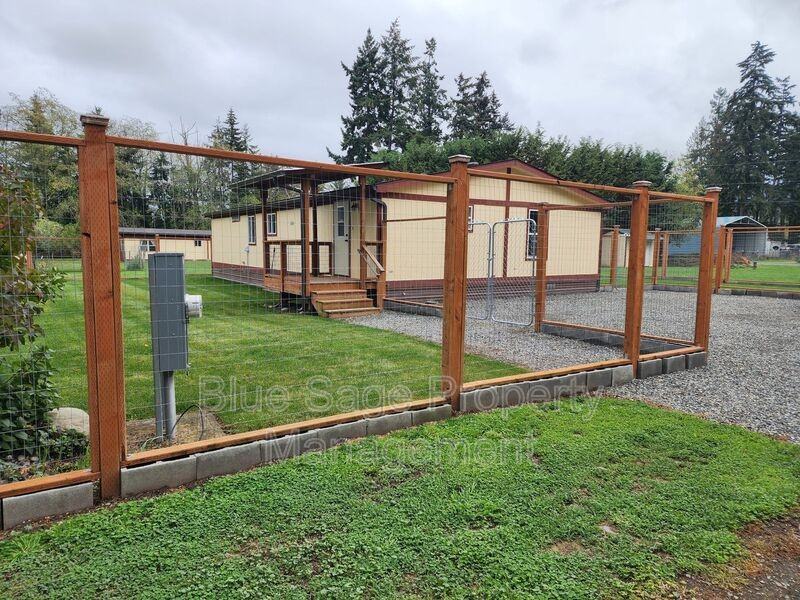 144 Daisy Ln - Photo 3 of 21