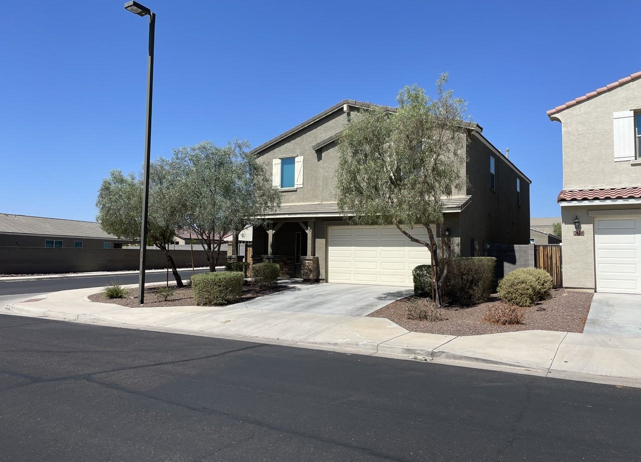 2018 N 213th Dr - Photo 2 of 42
