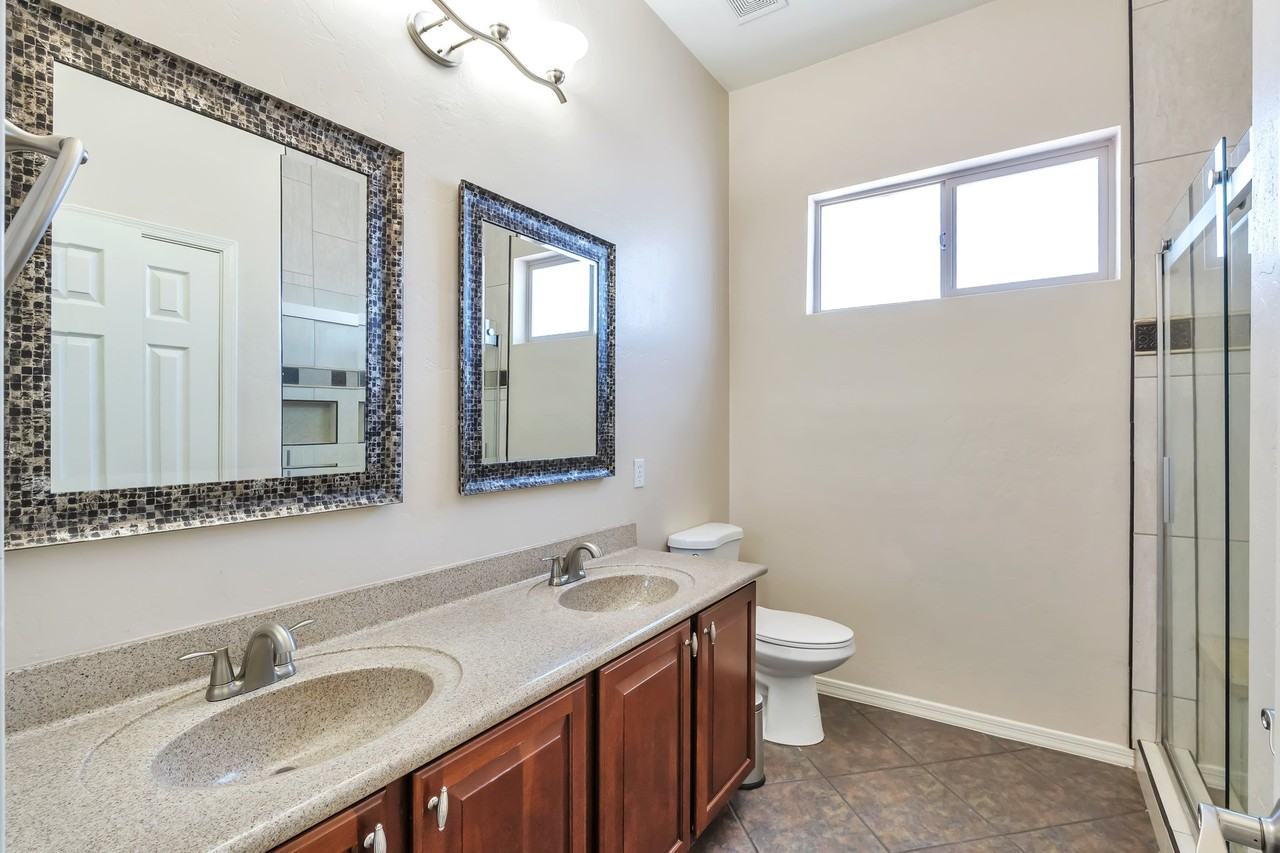 561 E Via Puente De La Lluvia - Photo 3 of 25