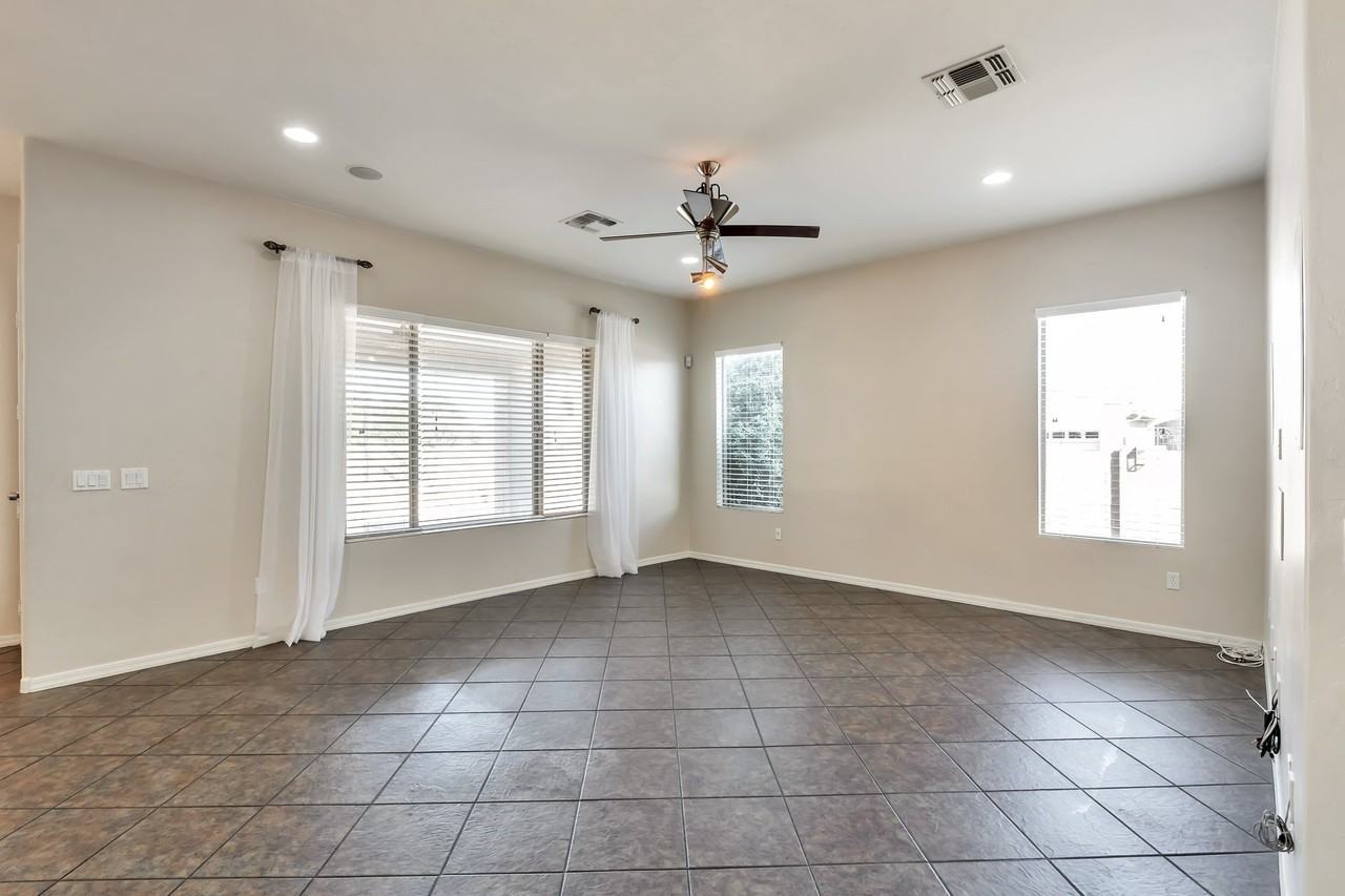 561 E Via Puente De La Lluvia - Photo 5 of 25