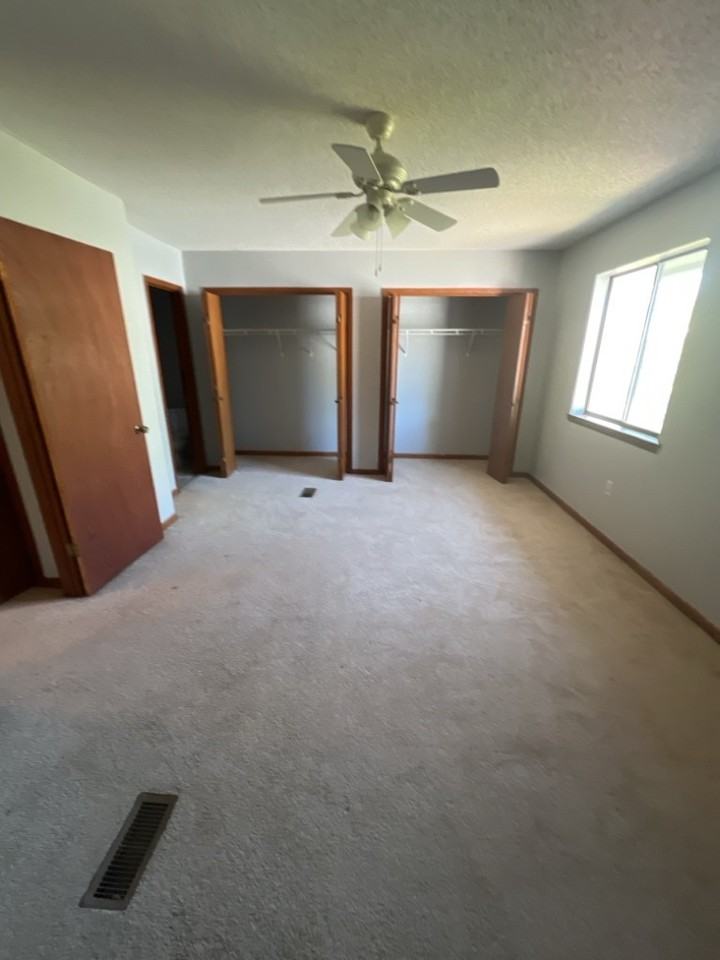 320 Olympia Ct - Photo 7 of 9