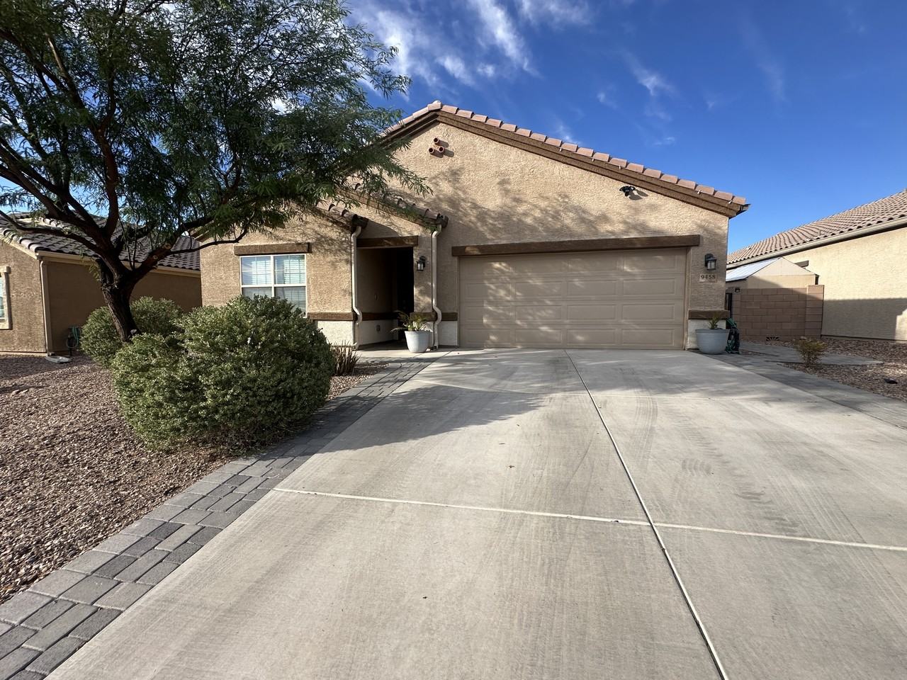 9458 W Gambel Oak Ln - Photo 2 of 29