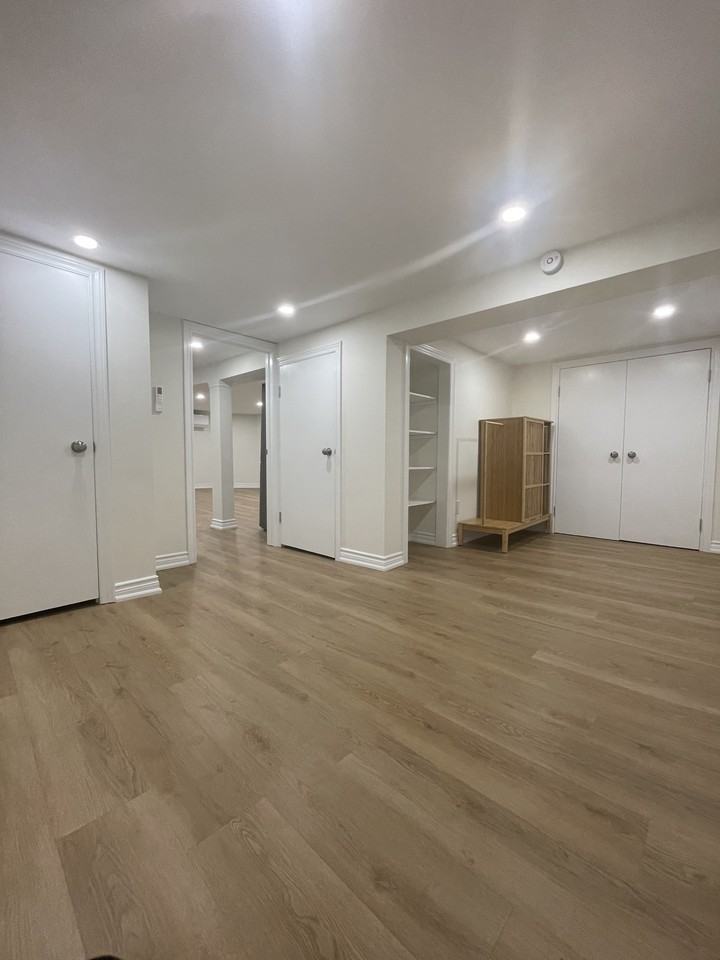26 Park Row South - Photo 3 of 16