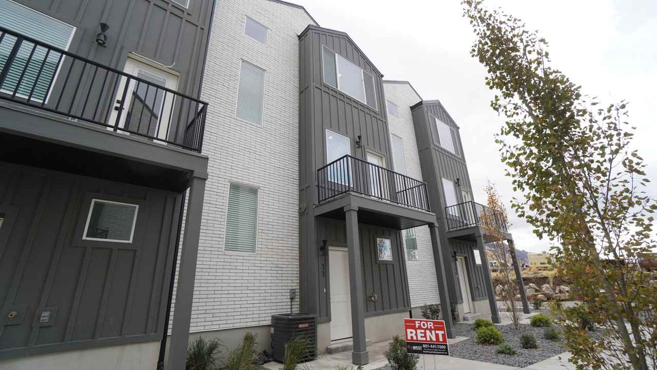 2925 S Highwayunit #11 - Photo 3 of 36