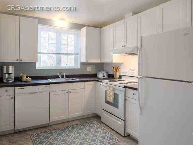 25 Captain Parker Arms #11 - Photo 3 of 6