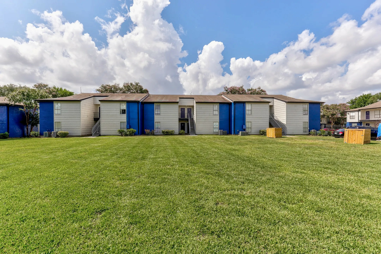 The Redford - Photo 4 of 110