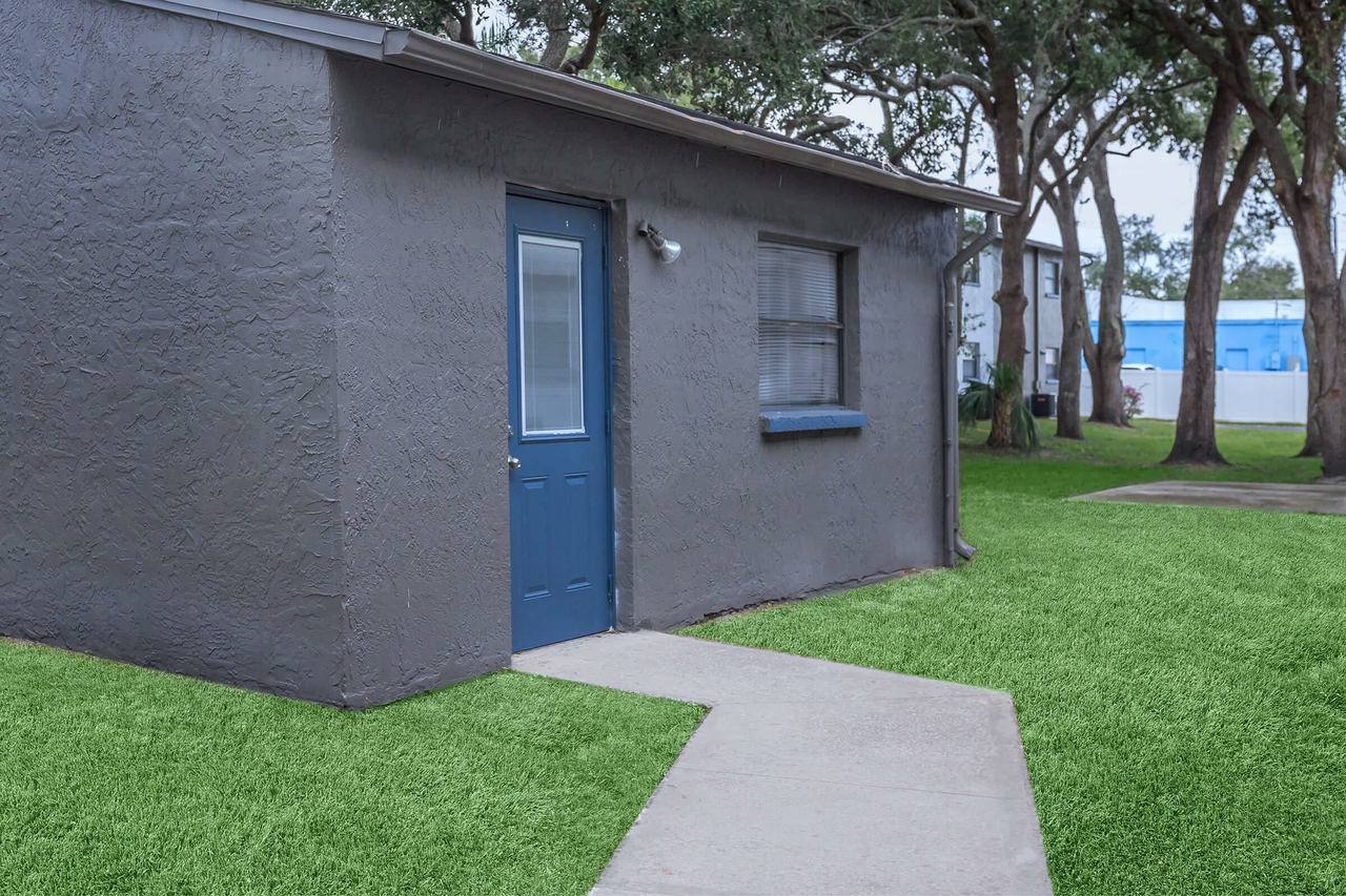 Bardmoor Pointe - Photo 6 of 15