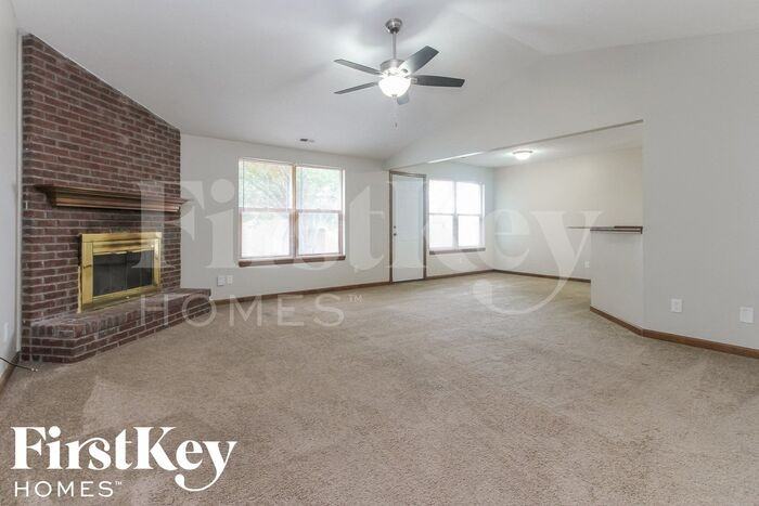 64 Anjuli Ct - Photo 2 of 15