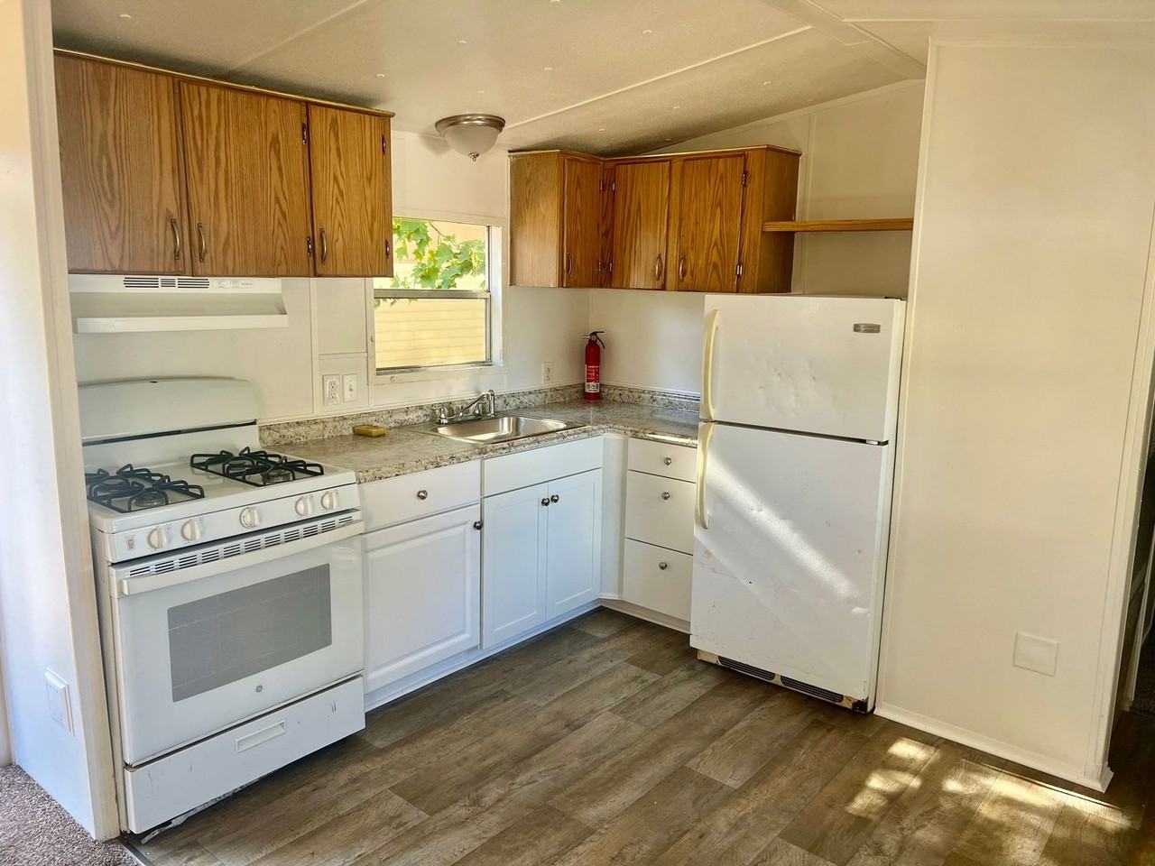 8 Talmar Ln - Photo 2 of 12