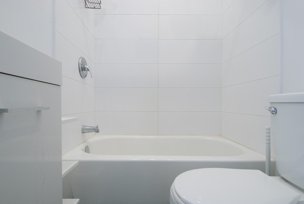 2100 Rue Saint-Denis #21 - Photo 2 of 6