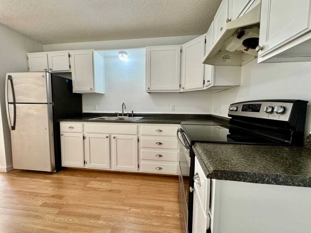 306 Edmond Street ##B - Photo 6 of 26