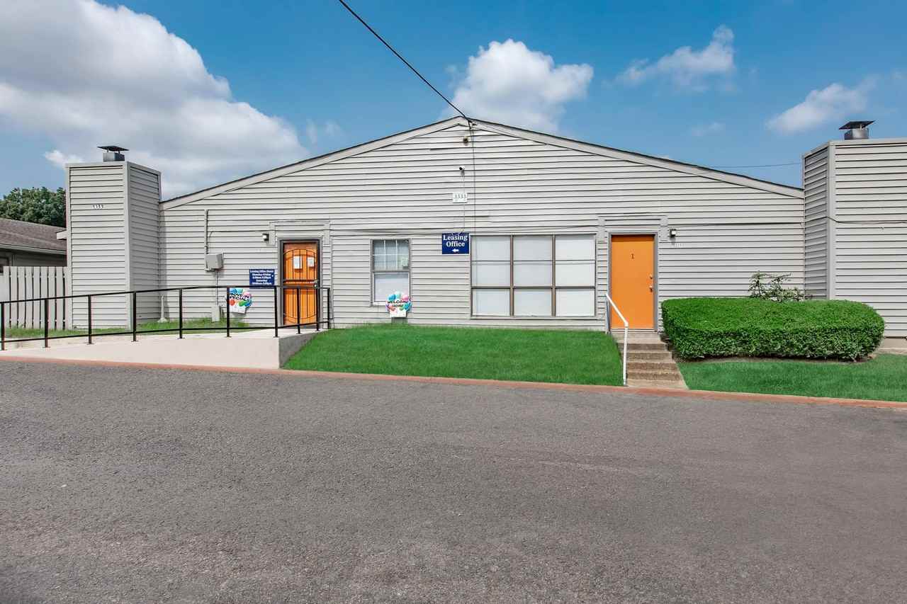 Emerald Park - Photo 5 of 39