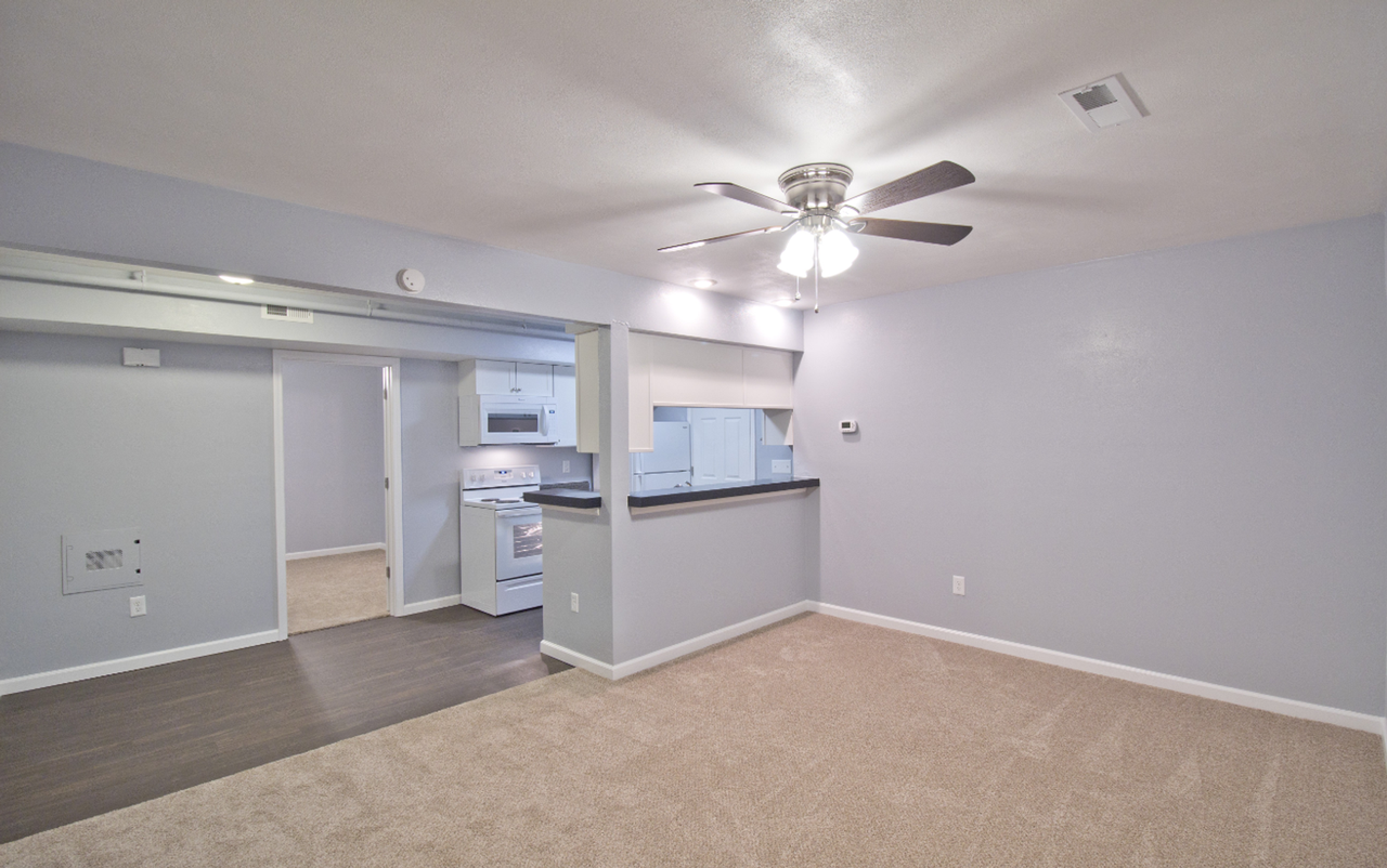 133 Dorset Ct - Photo 2 of 39