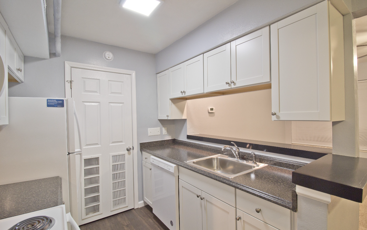 133 Dorset Ct - Photo 5 of 39