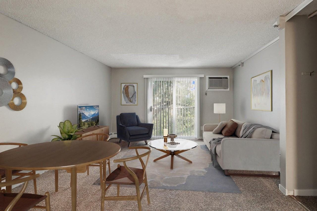 Hillcrest Place Apartments - Photo 2 of 40