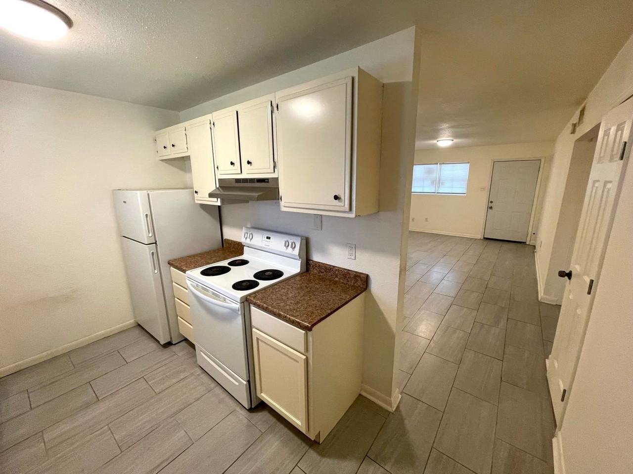 Manya Point Apartments - Photo 4 of 17