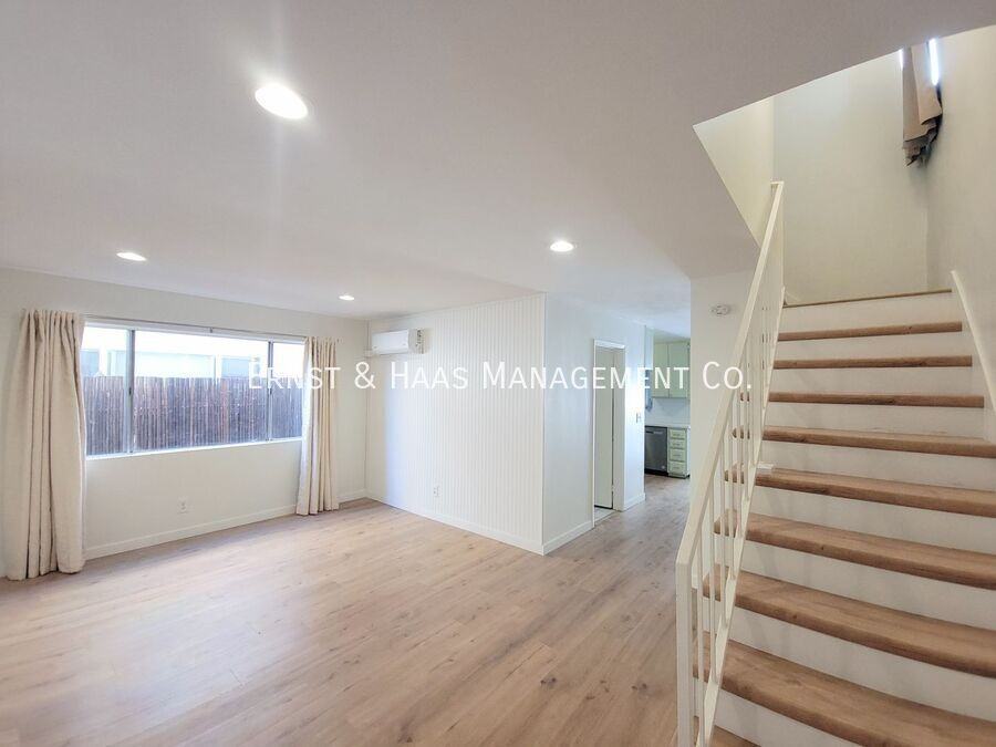 219 E Pleasant St - Photo 2 of 25