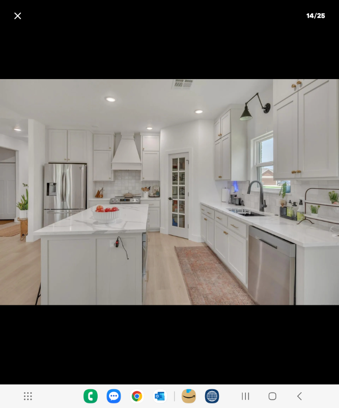 1025 Village Dr - Photo 3 of 9