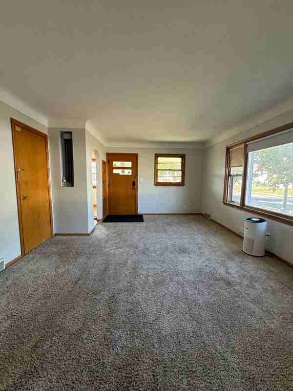 2072 Mohawk Ave #2 - Photo 2 of 14