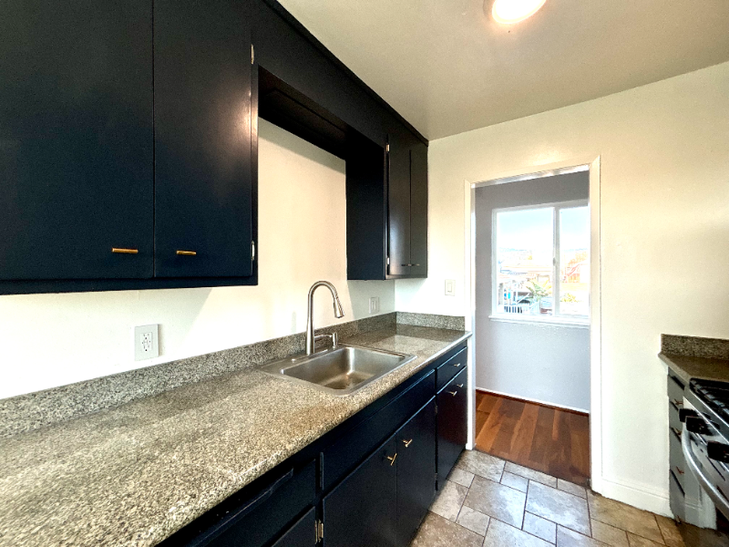 1302 51st Ave #1302 - Photo 3 of 18