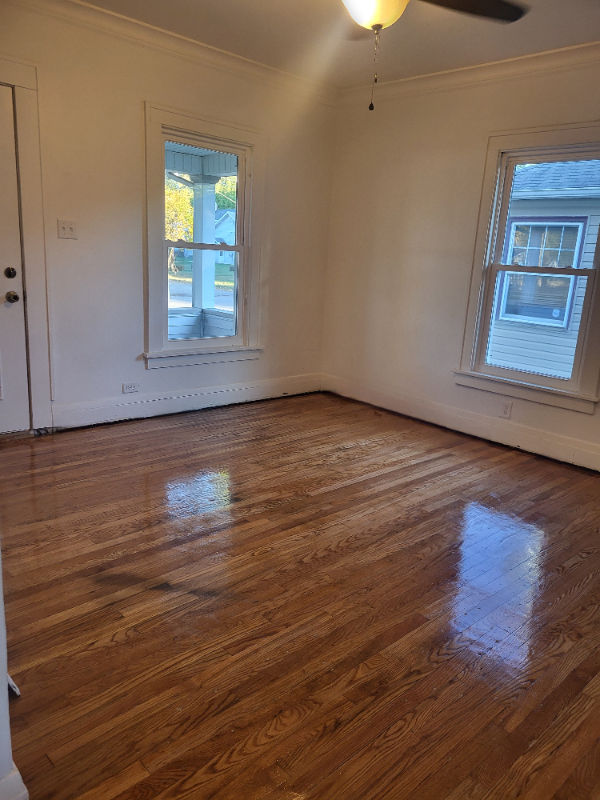 735 N 9th Ave - Photo 3 of 14