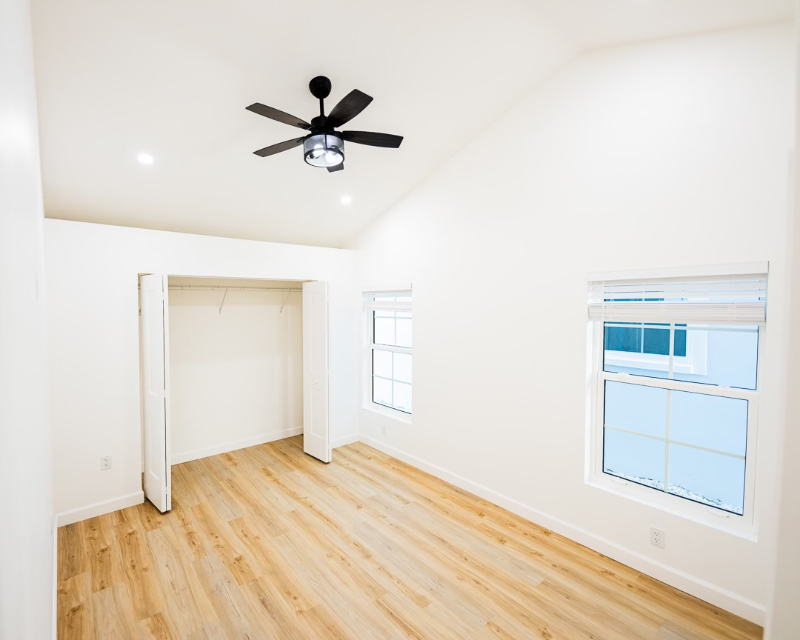 539 N Garden Ave - Photo 6 of 7