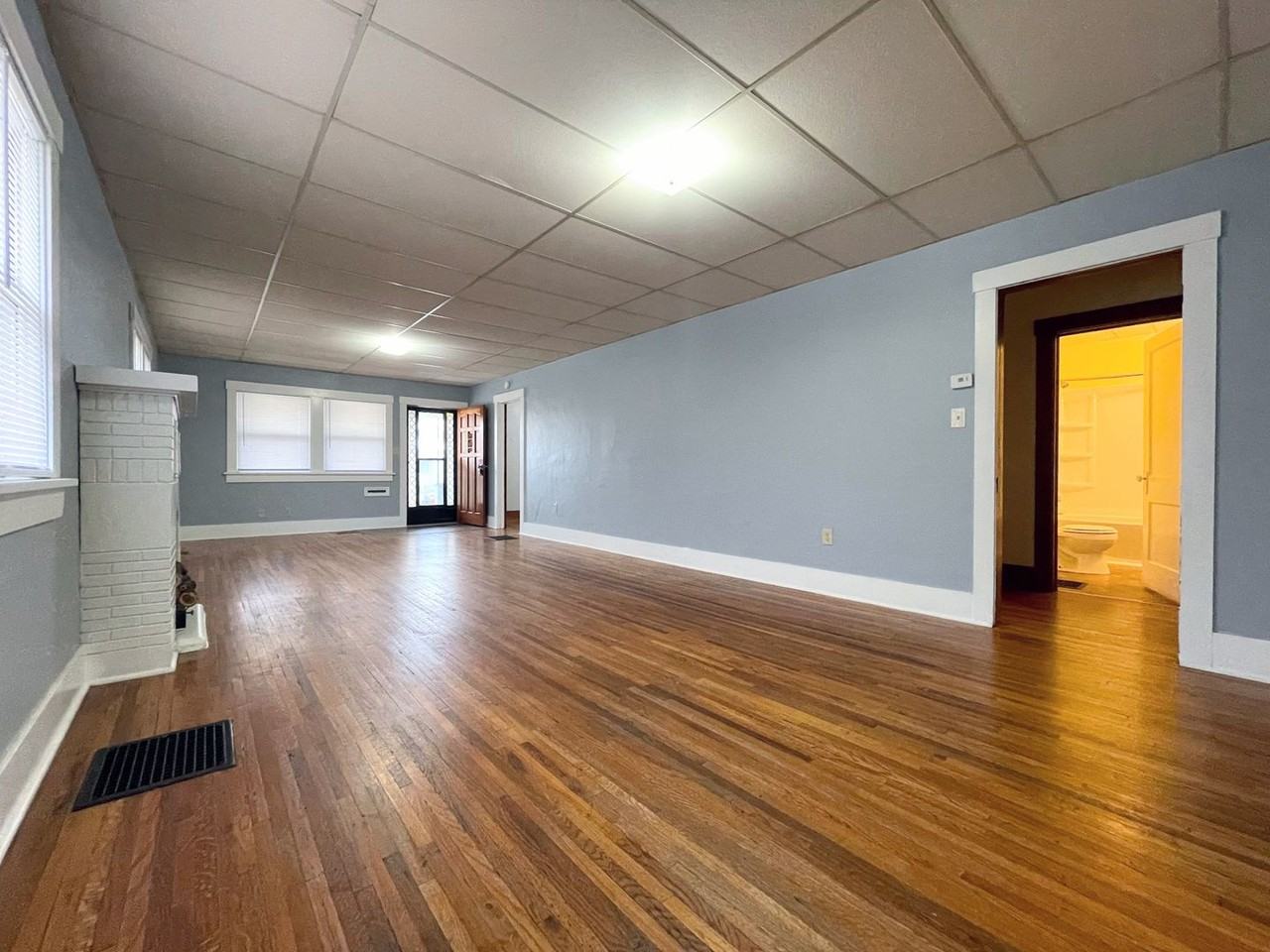 121 E 7th Ave - Photo 3 of 21